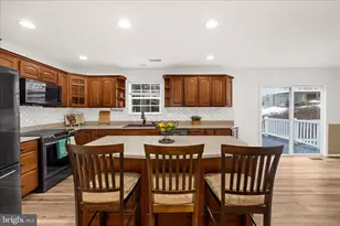 813 201st St, Pasadena, MD 21122 - Photo 18