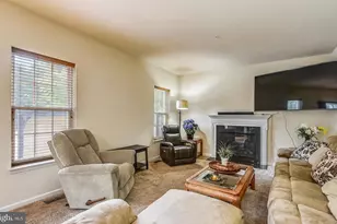 301 Robert Price Ct, Glen Burnie, MD 21060 - Photo 14