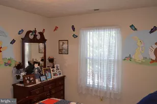 2401 Forest Edge Ct, Odenton, MD 21113 - Photo 14