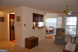 2401 Forest Edge Ct, Odenton, MD 21113 - Photo 2