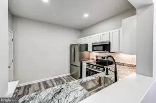 300 Roff Point Dr, Odenton, MD 21113 - Photo 10