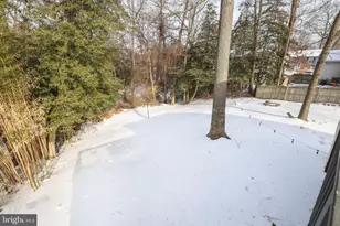 7707 Lake Cir, Pasadena, MD 21122 - Photo 24