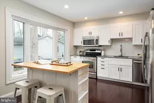 298 Edgemere Dr, Annapolis, MD 21403 - Photo 8