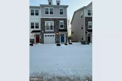 6828 Winterhill Ln, Glen Burnie, MD 21060 - Photo 2