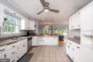 201 Mill Ct, Arnold, MD 21012 - Photo 2