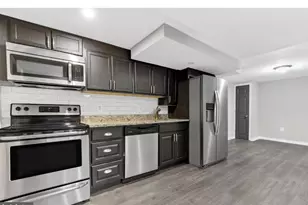 208 6th Ave, Brooklyn, MD 21225 - Photo 4