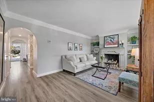 1705 Fillmore Ct, Crofton, MD 21114 - Photo 2