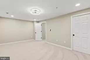 454 Renfro Ct, Glen Burnie, MD 21060 - Photo 16