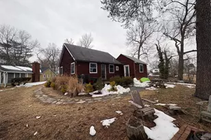 132 Club Rd, Pasadena, MD 21122 - Photo 6