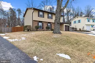 2420 Sunshine Way, Gambrills, MD 21054 - Photo 2
