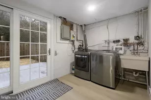 8225 Parham Ct, Severn, MD 21144 - Photo 26