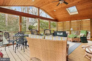 1010 Mastline Dr, Annapolis, MD 21401 - Photo 32