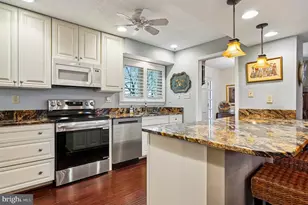 1010 Mastline Dr, Annapolis, MD 21401 - Photo 6