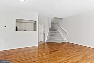 1905 Camelia Ct, Odenton, MD 21113 - Photo 2
