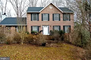 401 Amberly Ridge Ln, Crownsville, MD 21032 - Photo 2