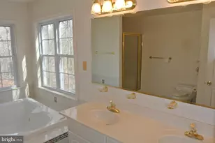 401 Amberly Ridge Ln, Crownsville, MD 21032 - Photo 26