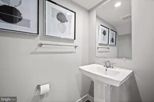 171 Woodgate Cir, Pasadena, MD 21122 - Photo 8