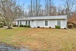 3644 N Carolina Ave, Edgewater, MD 21037 - Photo 1