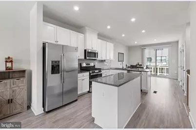 528 Levanna Lane, Glen Burnie, MD 21060 - Photo 16