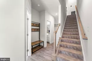 528 Levanna Ln, Glen Burnie, MD 21060 - Photo 4