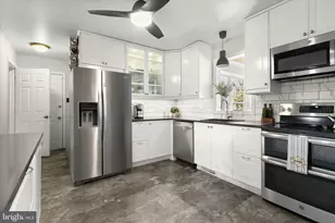 604 231st St, Pasadena, MD 21122 - Photo 2