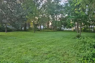 525 James Ave, Tracys Landing, MD 20779 - Photo 6