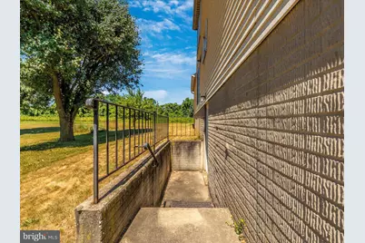 724 Sunnyfield Lane, Brooklyn, MD 21225 - Photo 2