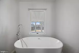 1035 Sunny Brook Dr, Glen Burnie, MD 21060 - Photo 32