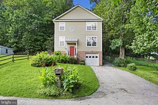 856 Bayview Dr, Edgewater, MD 21037 - Photo 1