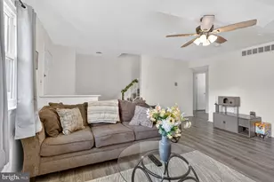 470 Long Towne Ct, Glen Burnie, MD 21061 - Photo 6