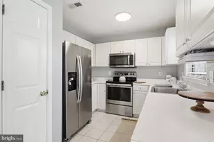 2220 Commissary Cir, Odenton, MD 21113 - Photo 14