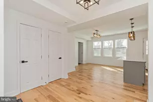 602 S Hammonds Ferry Rd, Linthicum Heights, MD 21090 - Photo 10