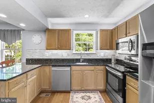 3216 Art Hall Ln, Pasadena, MD 21122 - Photo 16