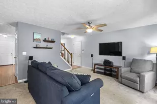 3216 Art Hall Ln, Pasadena, MD 21122 - Photo 12
