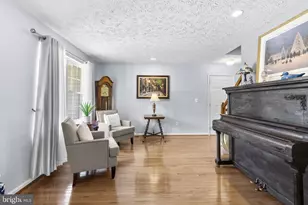 3216 Art Hall Ln, Pasadena, MD 21122 - Photo 6