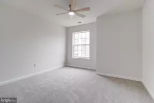 306 Blue Water Ct, Glen Burnie, MD 21060 - Photo 38