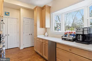 7720 W Shore Rd, Pasadena, MD 21122 - Photo 8