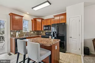 821 Croggan Cres, Glen Burnie, MD 21060 - Photo 6