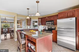2110 Chesapeake Harbour Dr, Annapolis, MD 21403 - Photo 16
