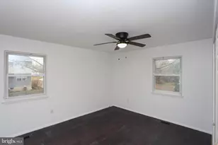 225 Pennsylvania Ave, Pasadena, MD 21122 - Photo 26