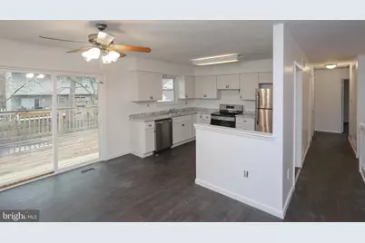 225 Pennsylvania Avenue, Pasadena, MD 21122 - Photo 6