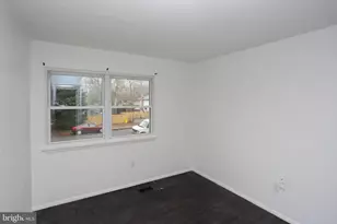 225 Pennsylvania Ave, Pasadena, MD 21122 - Photo 22