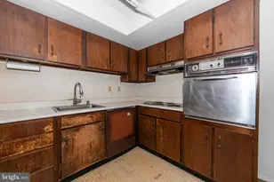 1746 Waldorf Ct, Crofton, MD 21114 - Photo 22