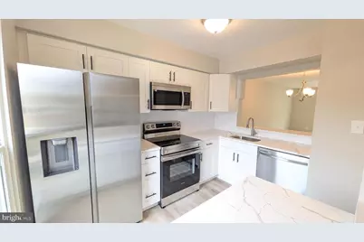 546 Dahlgreen Road, Glen Burnie, MD 21061 - Photo 2