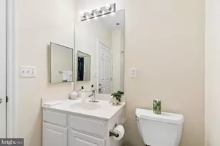 431 Hamlet Club Dr, Edgewater, MD 21037 - Photo 36