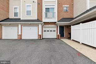 431 Hamlet Club Dr, Edgewater, MD 21037 - Photo 2