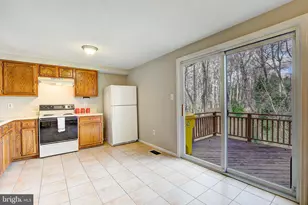 2530 Log Mill Ct, Crofton, MD 21114 - Photo 12