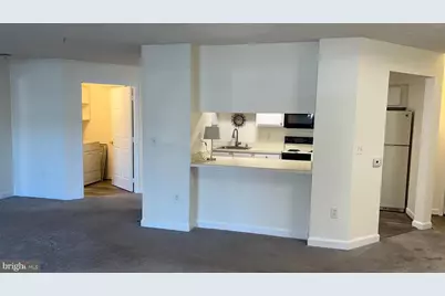 625 Admiral Drive #205, Annapolis, MD 21401 - Photo 4