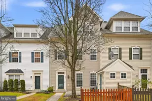 803 Oyster Ct, Odenton, MD 21113 - Photo 2