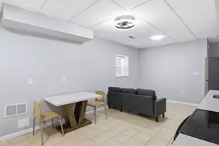 8147 Hog Neck Rd, Pasadena, MD 21122 - Photo 6